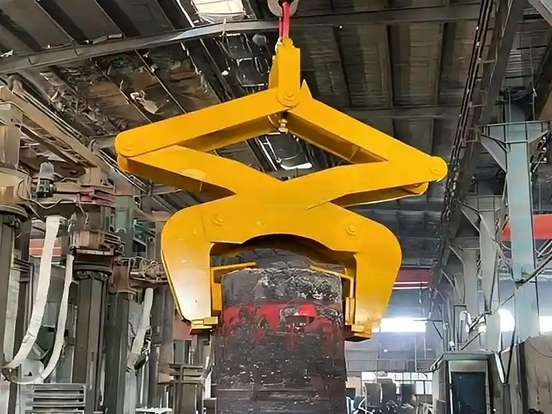 Vertical ingot lifting tongs